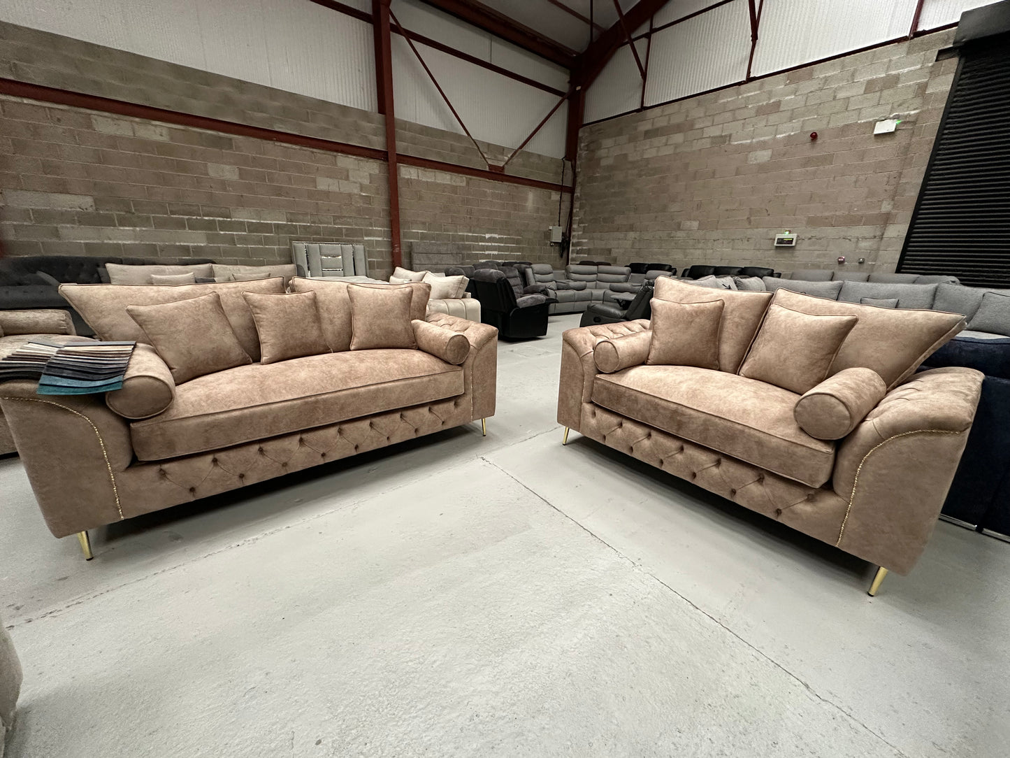 3+2  ROYALE MALIBU  CHESTERFILED SOFA