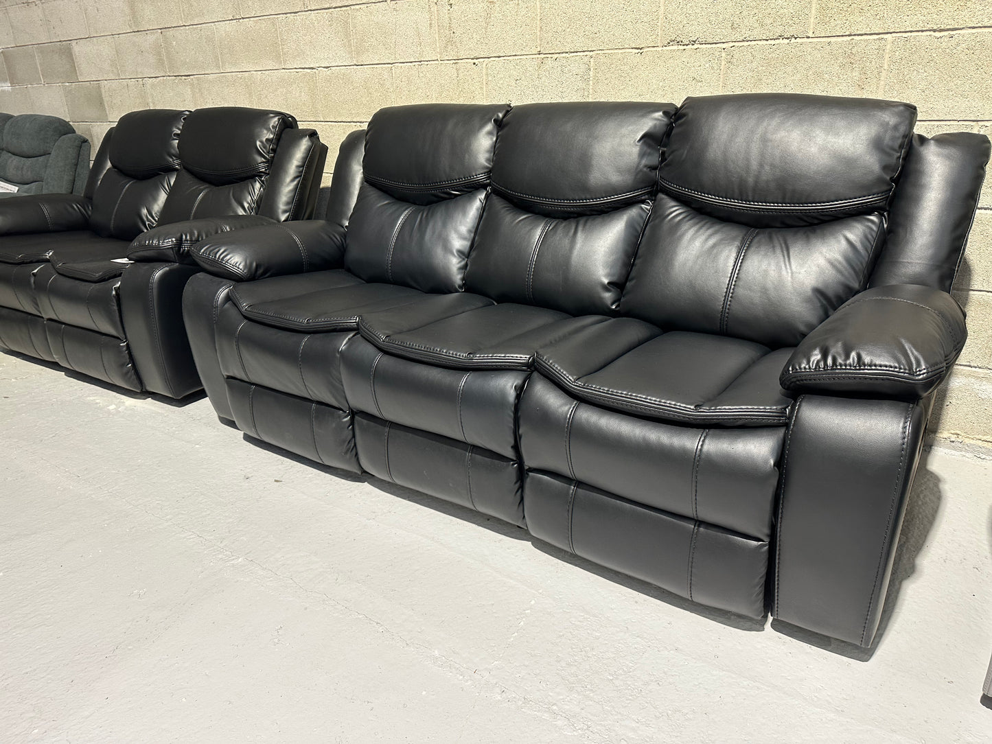 3+2 Highgate Leather Recliner Sofa With Cupholders